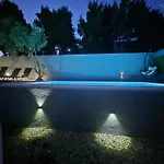 Luxury Duce With Private Pool Apartman *