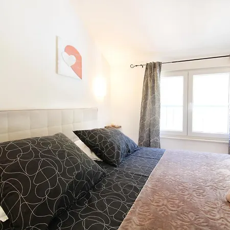 Luxury Duce With Private Pool Apartment Omis