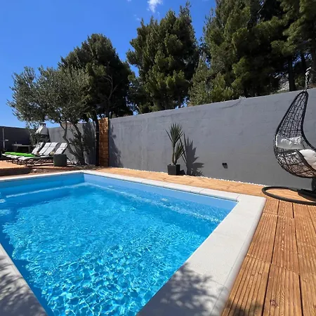 Διαμέρισμα Luxury Duce With Private Pool Omiš