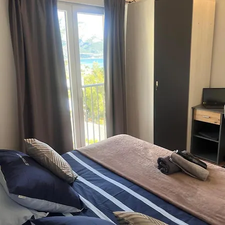 Luxury Duce With Private Pool Διαμέρισμα Omiš