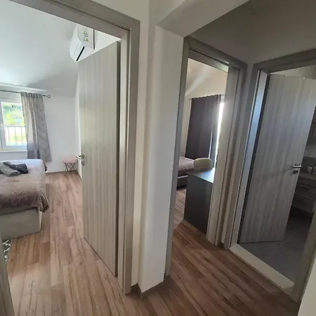 Διαμέρισμα Luxury Duce With Private Pool