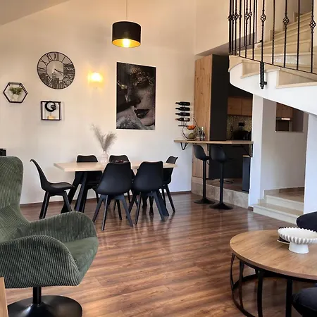Luxury Duce With Private Pool Διαμέρισμα *