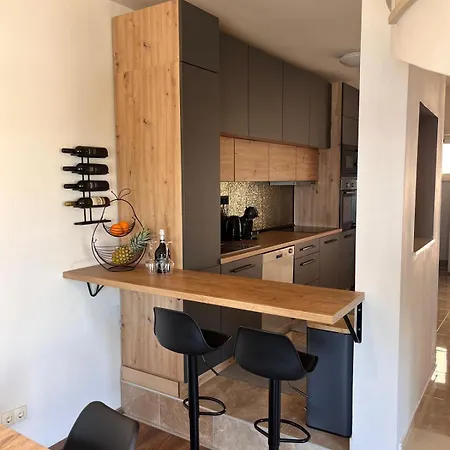 Διαμέρισμα Luxury Duce With Private Pool Omiš
