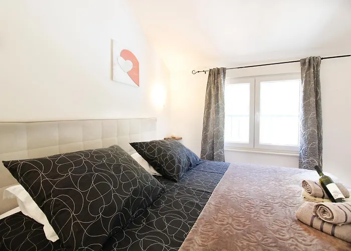Luxury Duce With Private Pool Apartment Omis